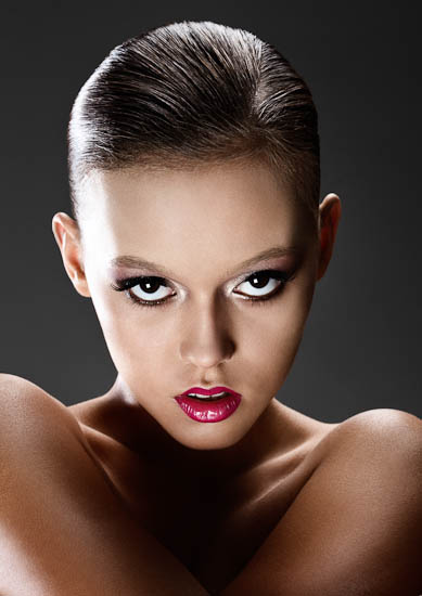 beauty_and_hair06_noemi_puppe_1.jpg