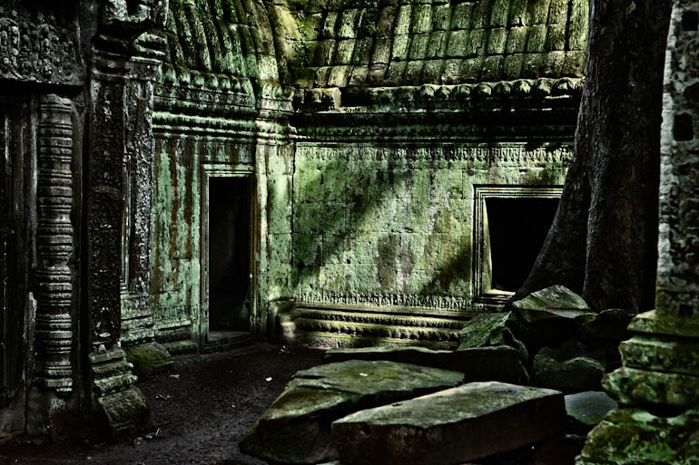 reconquest_angkor_cambodia_13.jpg